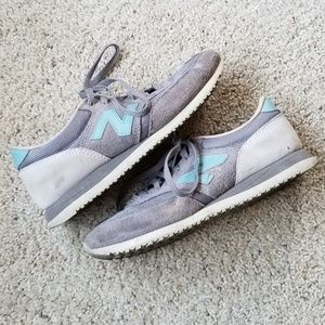 New Balance 620 trainers EUC